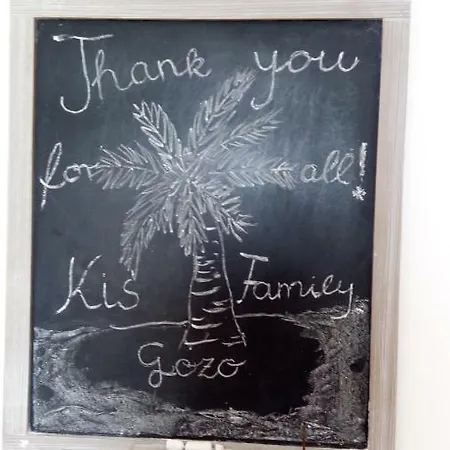 Seaview Luxury Penthouse With Shared Swimming Pool Appartement Għajnsielem