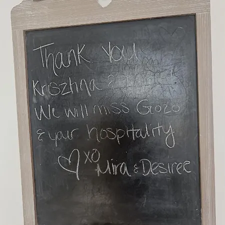 Seaview Luxury Penthouse With Shared Swimming Pool Lägenhet