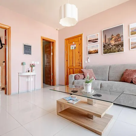 Il-kannizzata Luxurious Gozo Penthouse With Sea View & Pool *