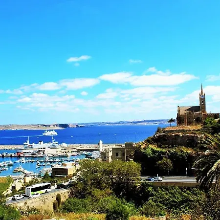 Apartamento Seaview Luxury Penthouse With Shared Swimming Pool Ghajnsielem
