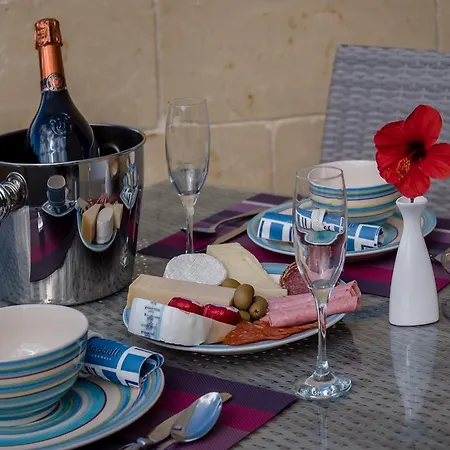 Il-kannizzata Luxurious Gozo Penthouse With Sea View & Pool *