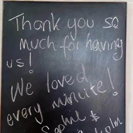 Lägenhet Seaview Luxury Penthouse With Shared Swimming Pool Għajnsielem