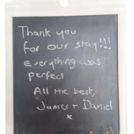 Seaview Luxury Penthouse With Shared Swimming Pool 아파트