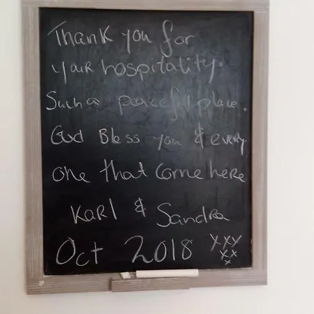 Seaview Luxury Penthouse With Shared Swimming Pool Għajnsielem